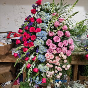 Hearts United Standing Spray